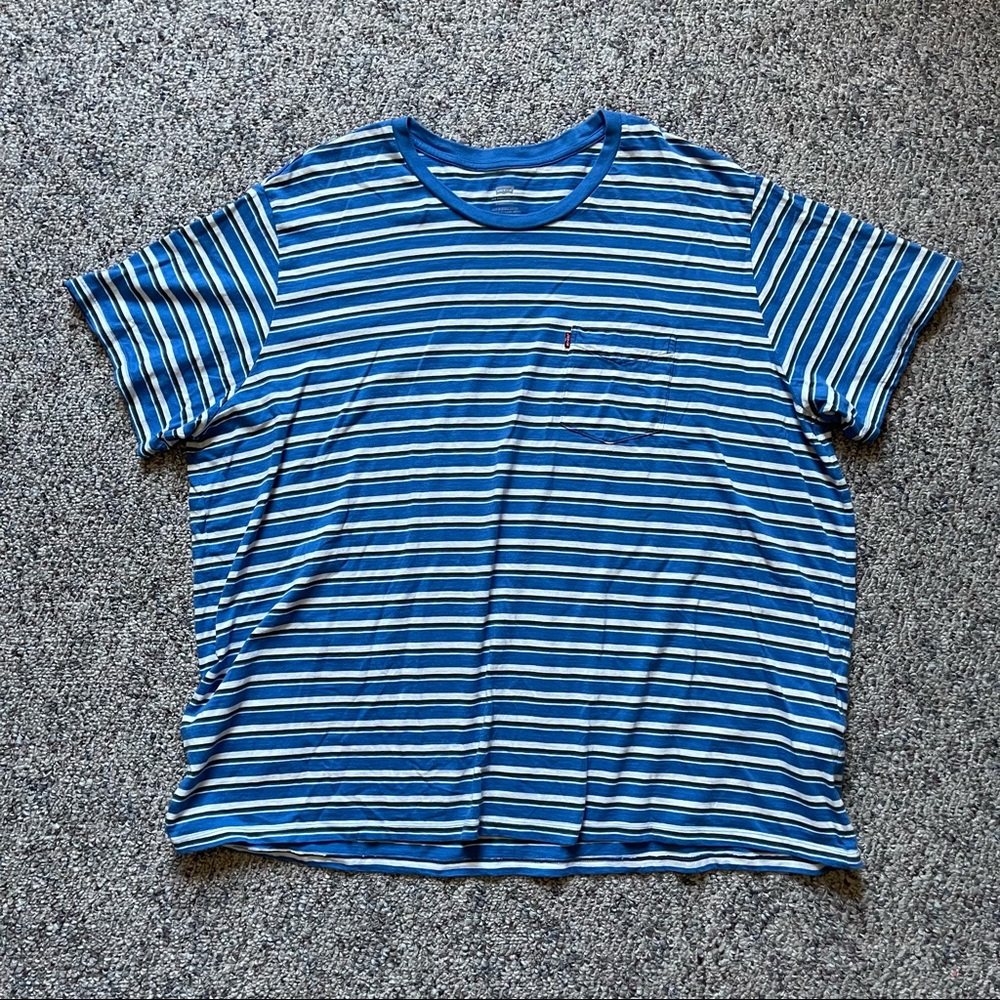 Men’s Levis Tee